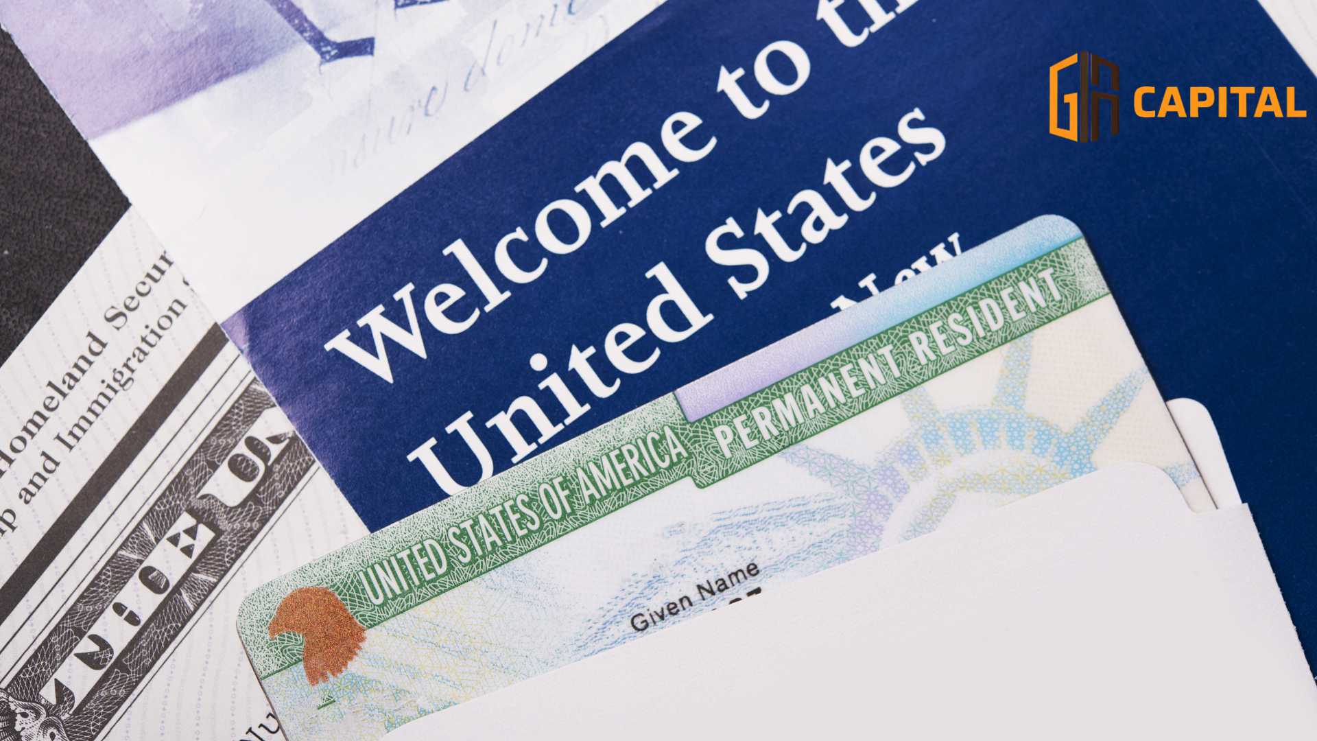 Nhà đầu tư có nhiều thắc mắc xoay quanh vấn đề thẻ xanh